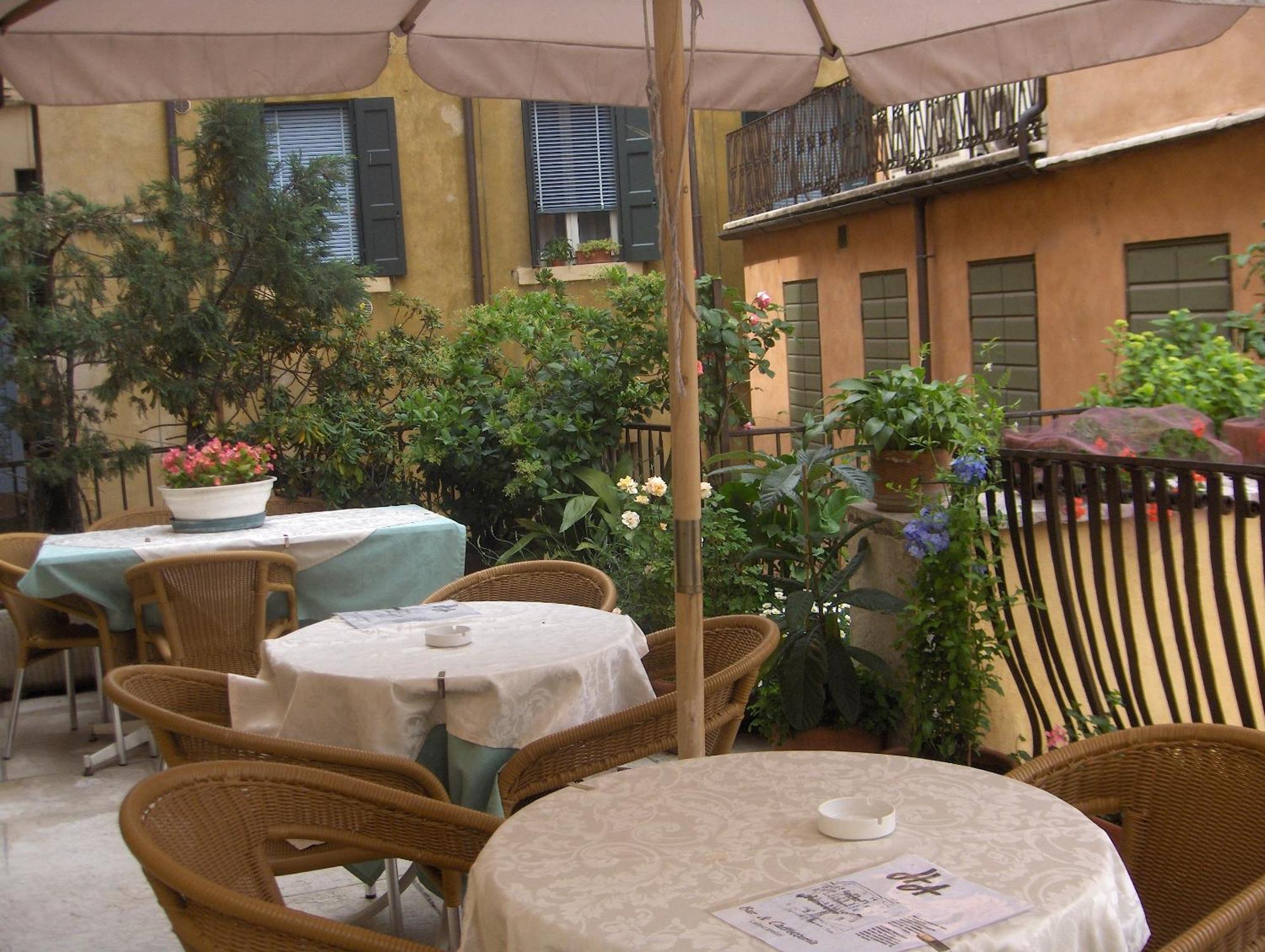 Hotel Aurora Verona Bagian luar foto